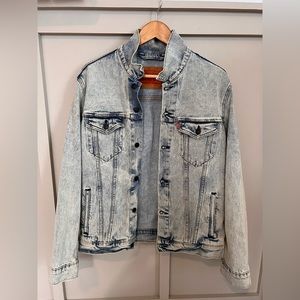 Levi’s Jean Jacket, Size M